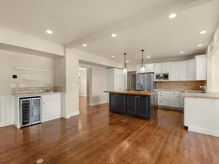 2420 Regal View Ct — Photo 11