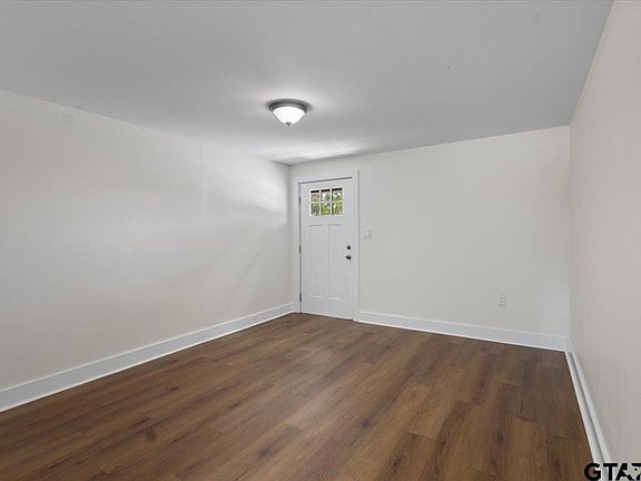 5th image of 406 Marchman St