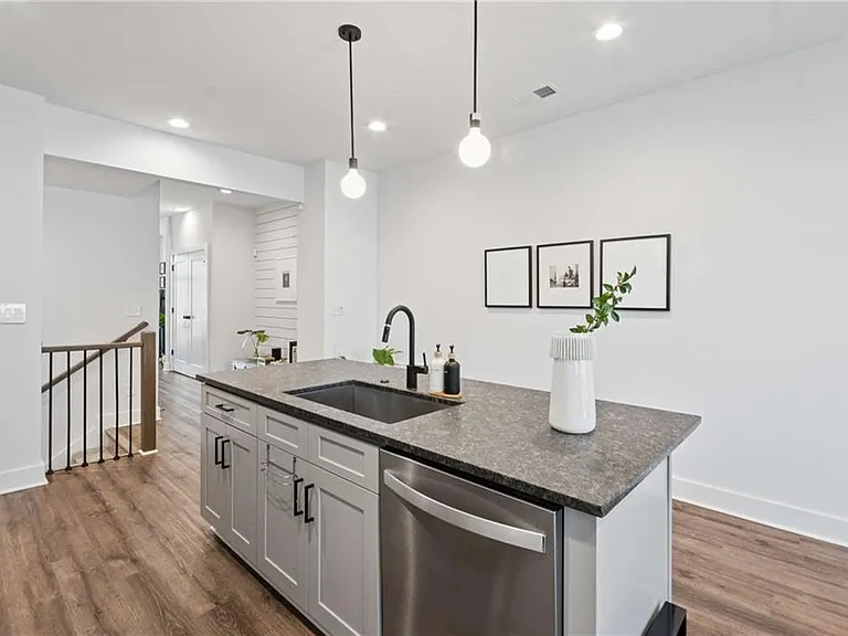 1350 May Ave SE #9 — Photo 15