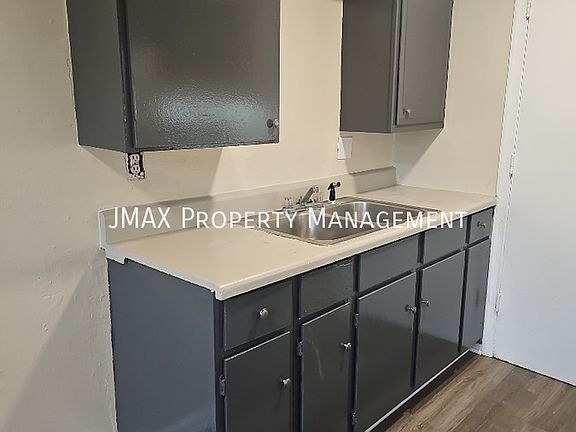 3rd image of 801 Westside Blvd NW APT B