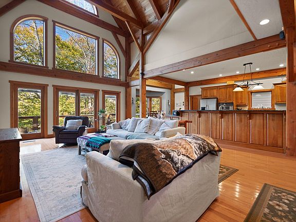 2nd image of 270 Wondering Woods Dr
