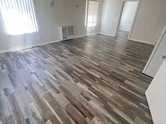 2nd image of 317 N Burlington Ave