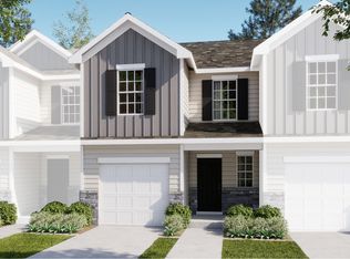 Chestnut Plan, Kings Crossing : Timber, King, NC 27021