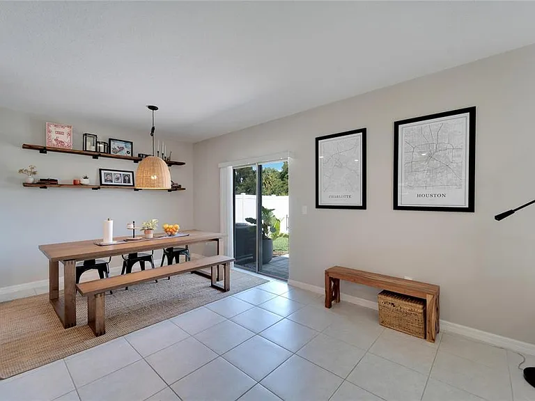 403 Royal Empress Dr — Photo 16