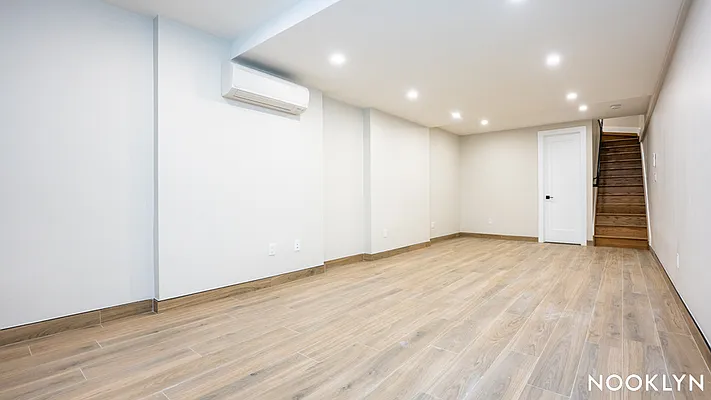 Rented by Nooklyn NYC LLC | media 25