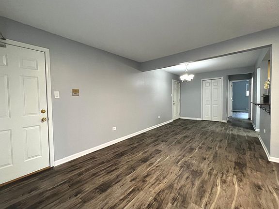 2nd image of 501 E Spruce Dr #1B