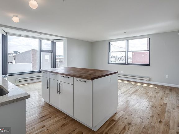 3rd image of 2101 Kimball St #3