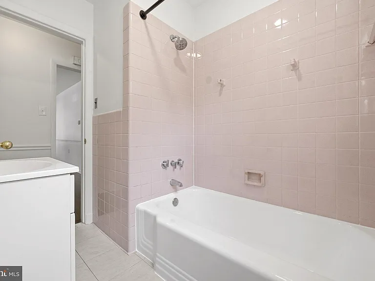 31 E Germain St — Photo 19