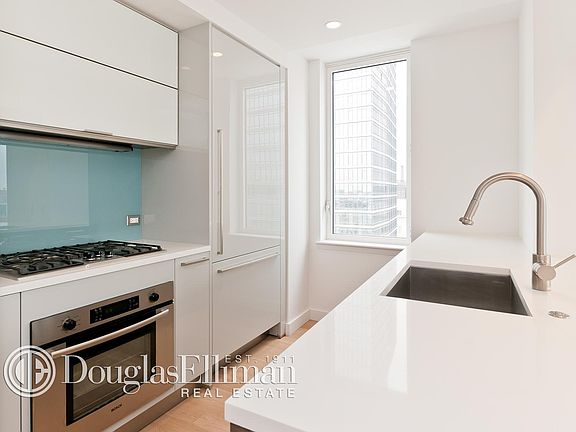 2nd image of 22 N 6th St #14K*