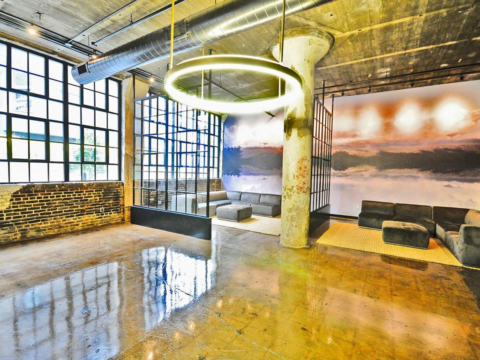 1st image of 426 Memphis St #208