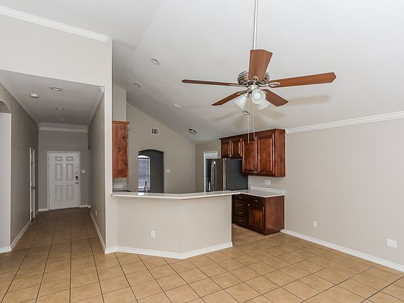 3rd image of 9301 Marilyn Ct