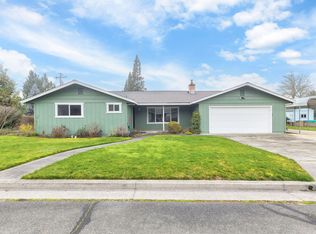 3400 Neamar Dr, Grants Pass, OR 97527