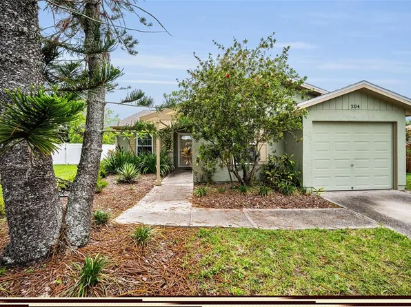 204 Lake Charles Ct, Oldsmar, FL 34677