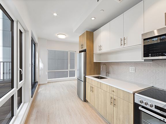 2nd image of 333 Linden Blvd APT 3F
