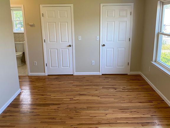 4th image of 321 Lake St Floor 2