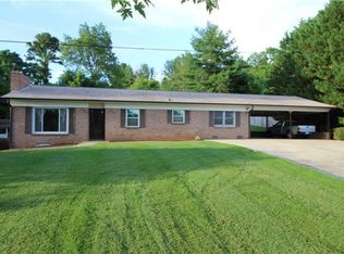 520 Cottrell Hill Rd, Lenoir, NC 28645