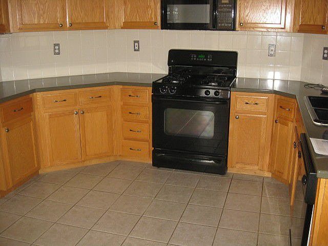 2nd image of 760 Boulder Ave
