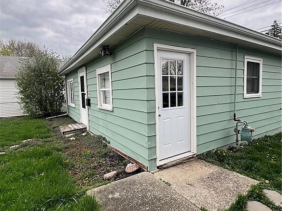 4th image of 1022 Hugo St