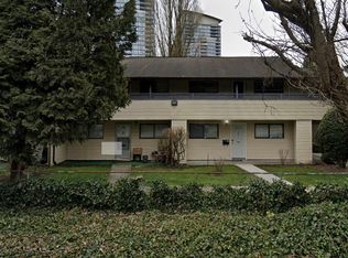 5642 Broadway, Burnaby, BC V5B2X7
