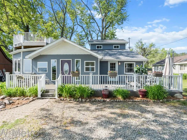 7380 Kilkare Rd, Lexington, MI 48450