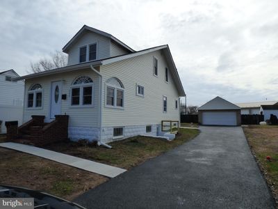 726 Newportville Rd, Croydon, PA, 19021