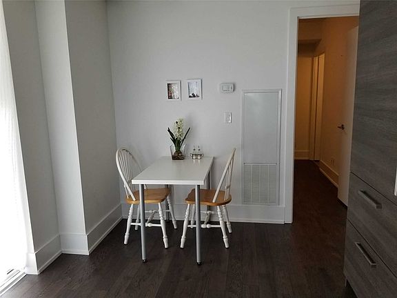 3rd image of 200 Bloor St W #1506