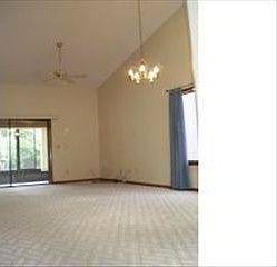 2nd image of 3738 Sawgrass Dr