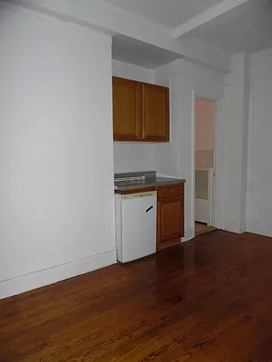Rented by First Executive Realty Inc | media 8