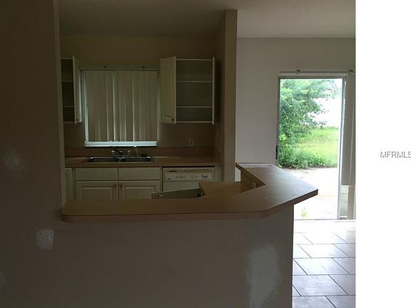 3rd image of 2465 Dumas Dr