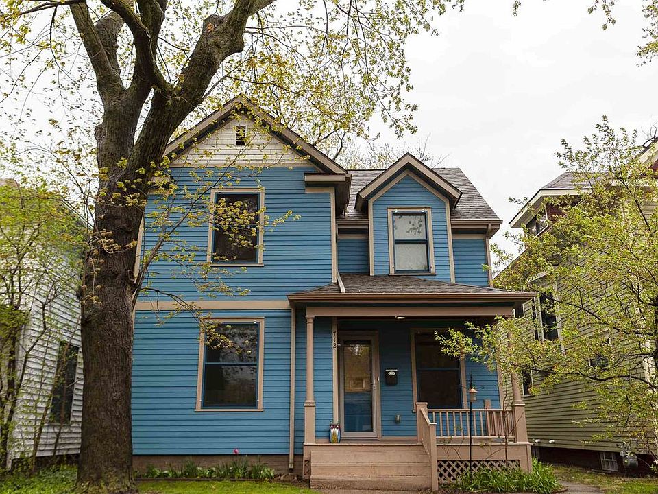 1st image of 712 Cottage Grove Ave