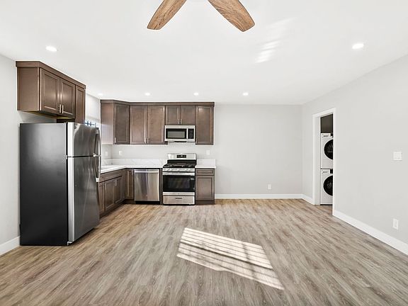 4th image of 4033 36th St APT 3