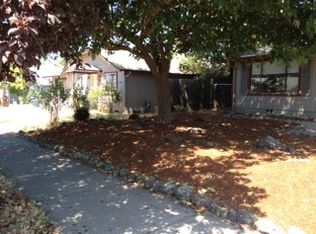 1014 N Rose St, Phoenix, OR 97535