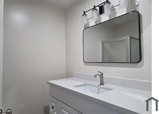 5530 Ackerfield Ave #505 — Photo 6