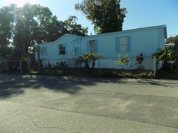 2nd image of 9735 Elm Way