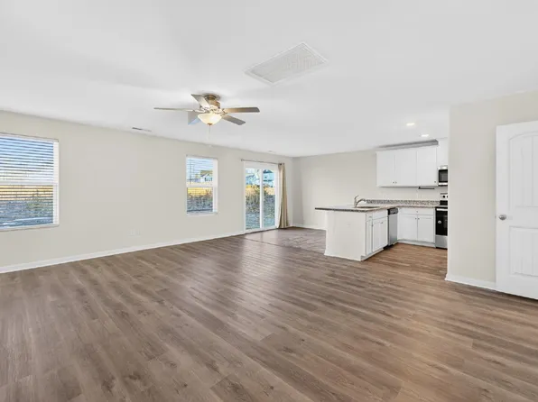 4007 Meredith Woods Ln, Winston Salem, NC 27107