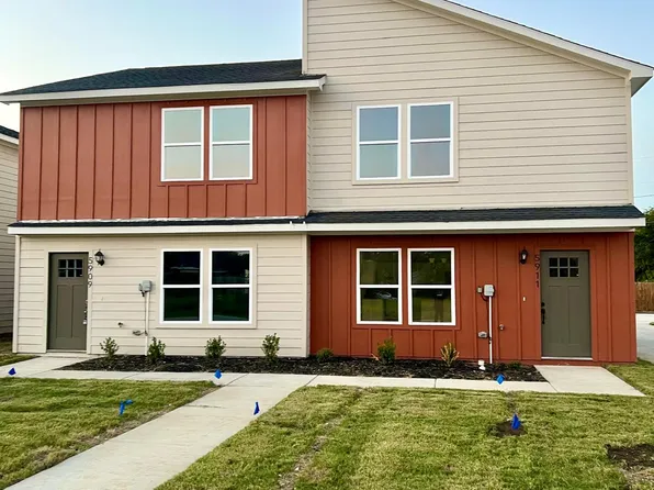 5909 Grayson St, Fort Worth, TX 76119