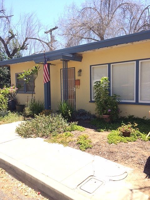 Front view of home