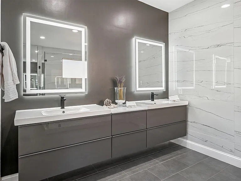 8812 Bluffcreek Ln — Photo 16