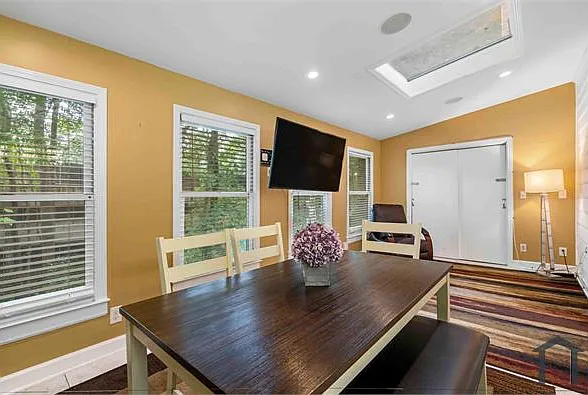 717 Twin Brooks Ct SE — Photo 5
