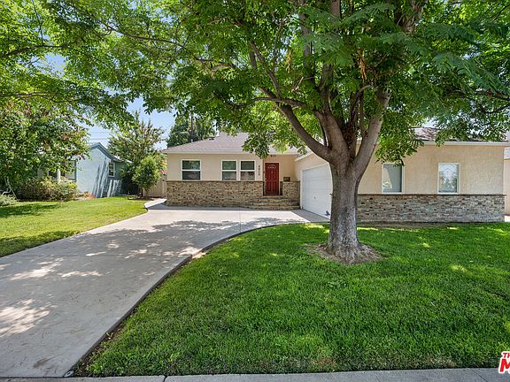 2nd image of 8908 Amigo Ave