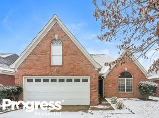 8243 Cross Point Dr, Olive Branch, MS 38654