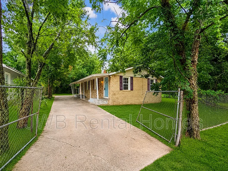 1720 Brooker Rd — Photo 11