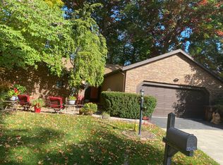 4416 Comanche Dr, Okemos, MI 48864