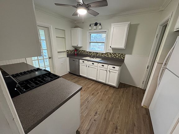 5th image of 2054 Elmwood Ave