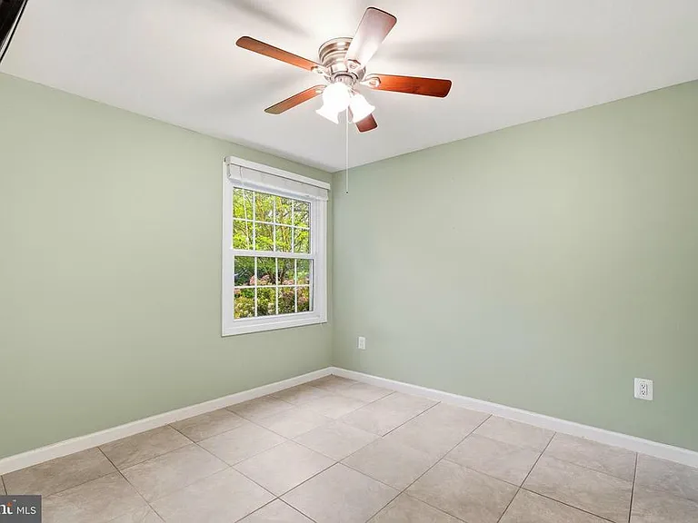 12017 William And Mary Cir — Photo 31