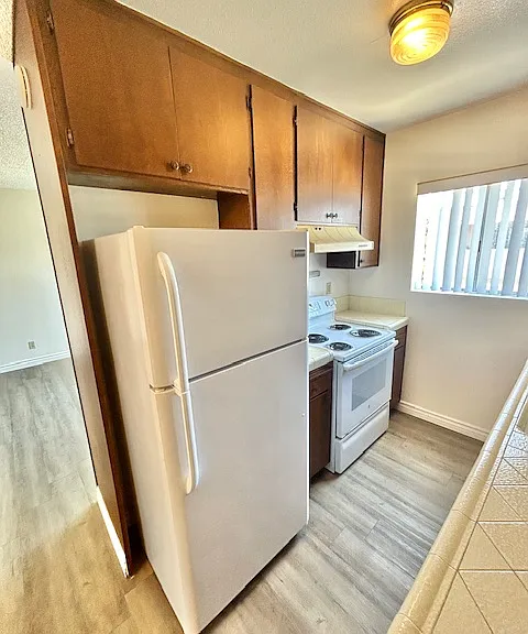 4430 North Ave #8 — Photo 8