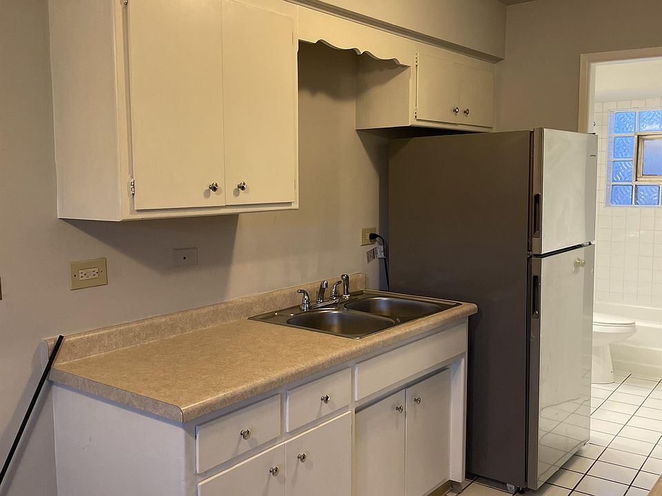 1st image of 6705 Stanley Ave #20