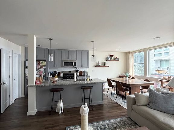 3rd image of 1527 N 6th St #3