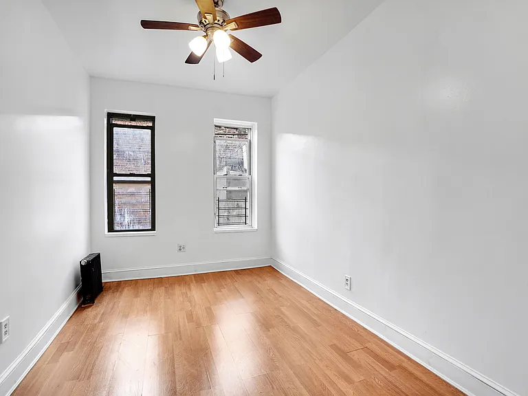 2165 Strauss St #1F — Photo 7