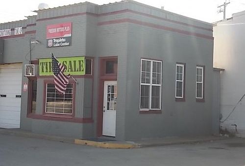 2nd image of 5402 Lake Ave